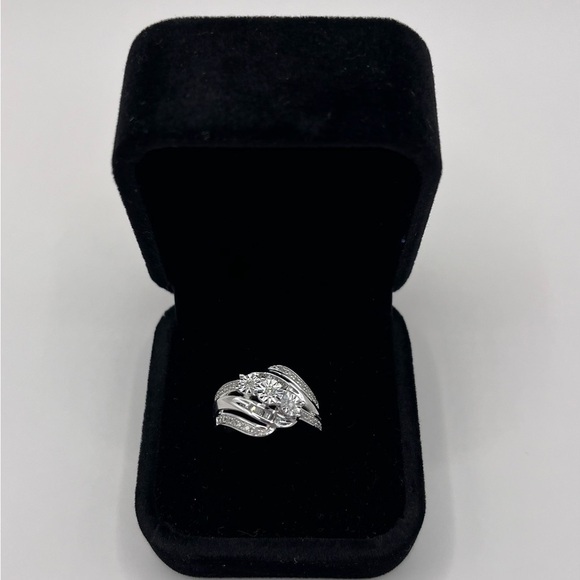Jewelry - 0.25 cts Natural Diamond Sterling Silver Ring Size 5